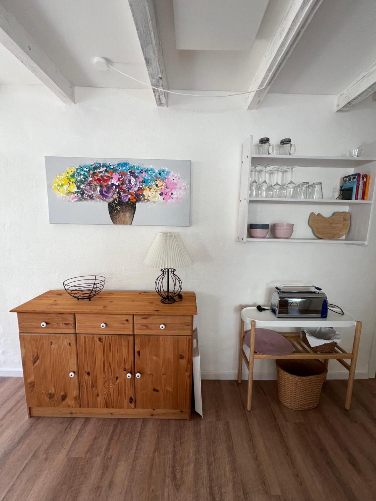 Gaestewohnung A+C Bovet Strasen Екстериор снимка